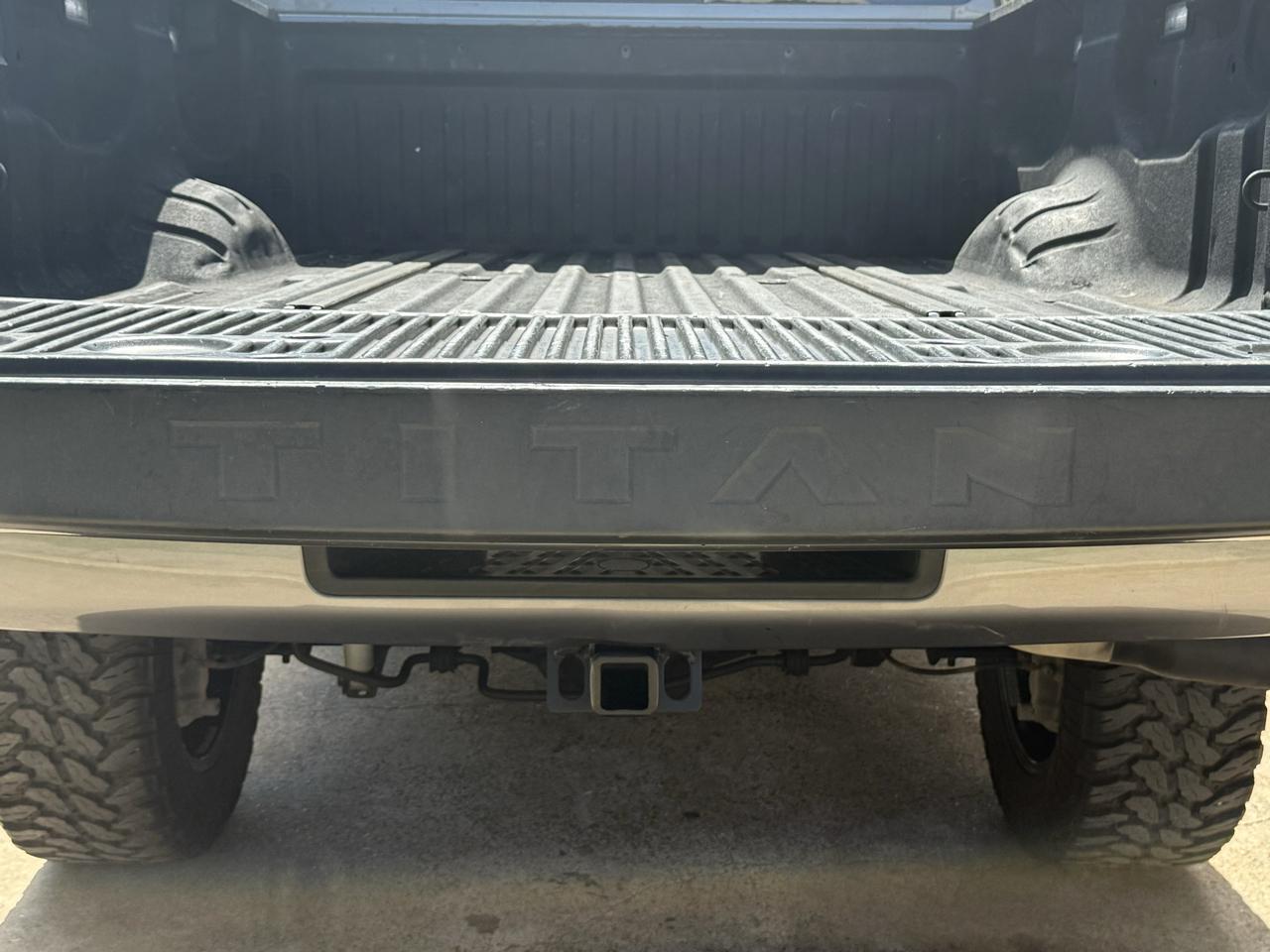 Nissan Titan XD 4x4 Diesel Crew Cab SL 2017