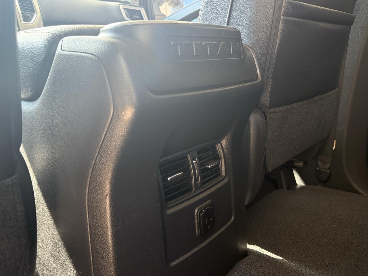 Nissan Titan XD 4x4 Diesel Crew Cab SL 2017