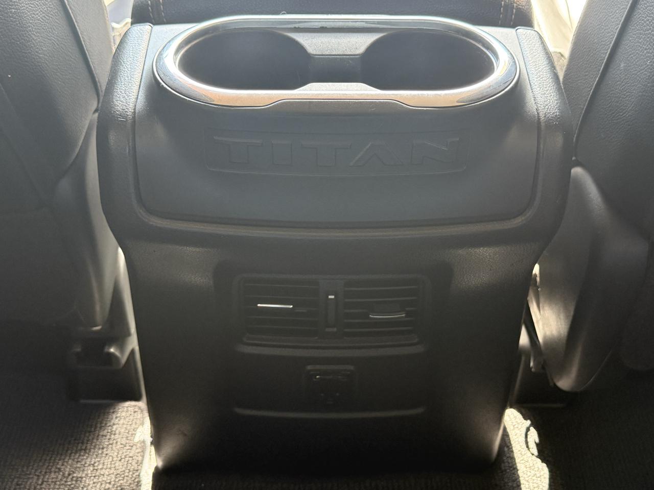 Nissan Titan XD 4x4 Diesel Crew Cab SL 2017