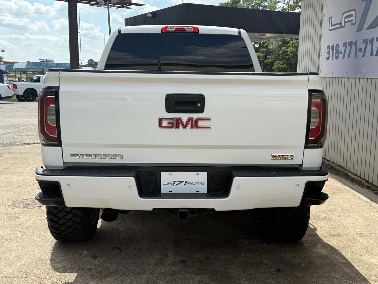 GMC Sierra 1500 4WD Crew Cab 143.5" SLT 2018