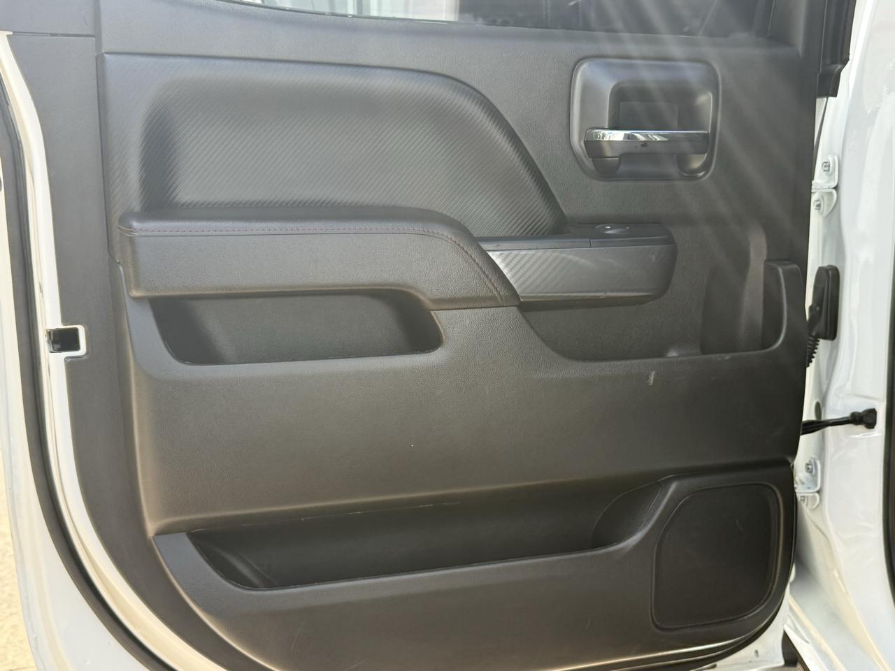 GMC Sierra 1500 4WD Crew Cab 143.5" SLT 2018