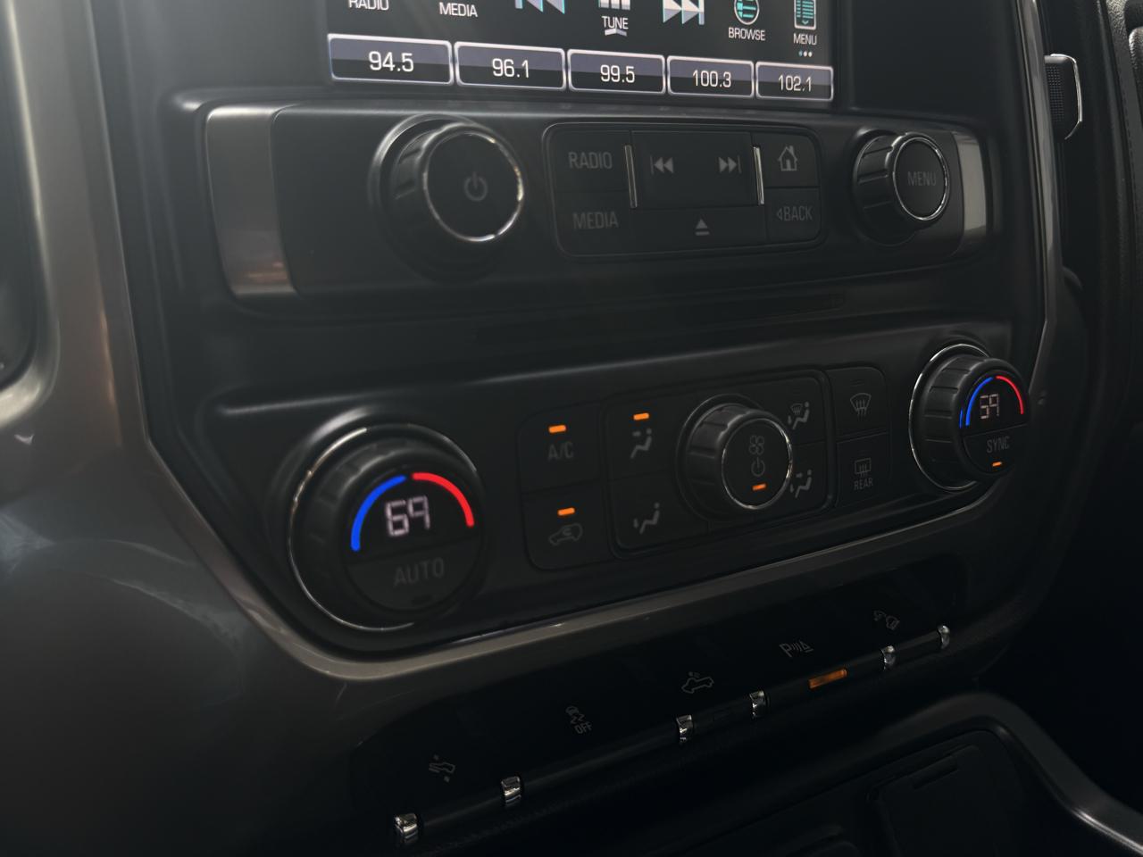 GMC Sierra 1500 4WD Crew Cab 143.5" SLT 2018