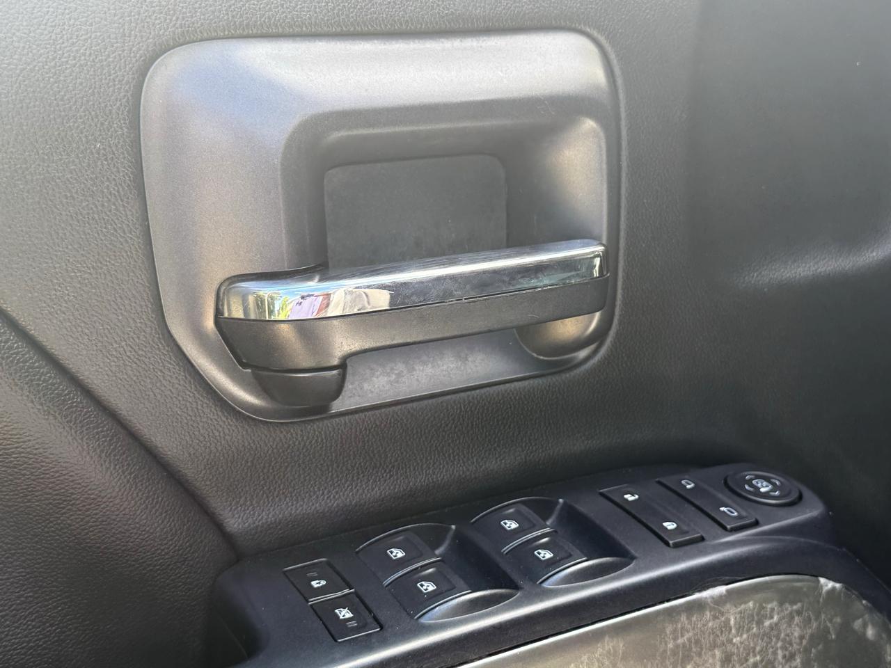 Chevrolet Silverado 1500 2WD Crew Cab 143.5" LT w/1LT 2018