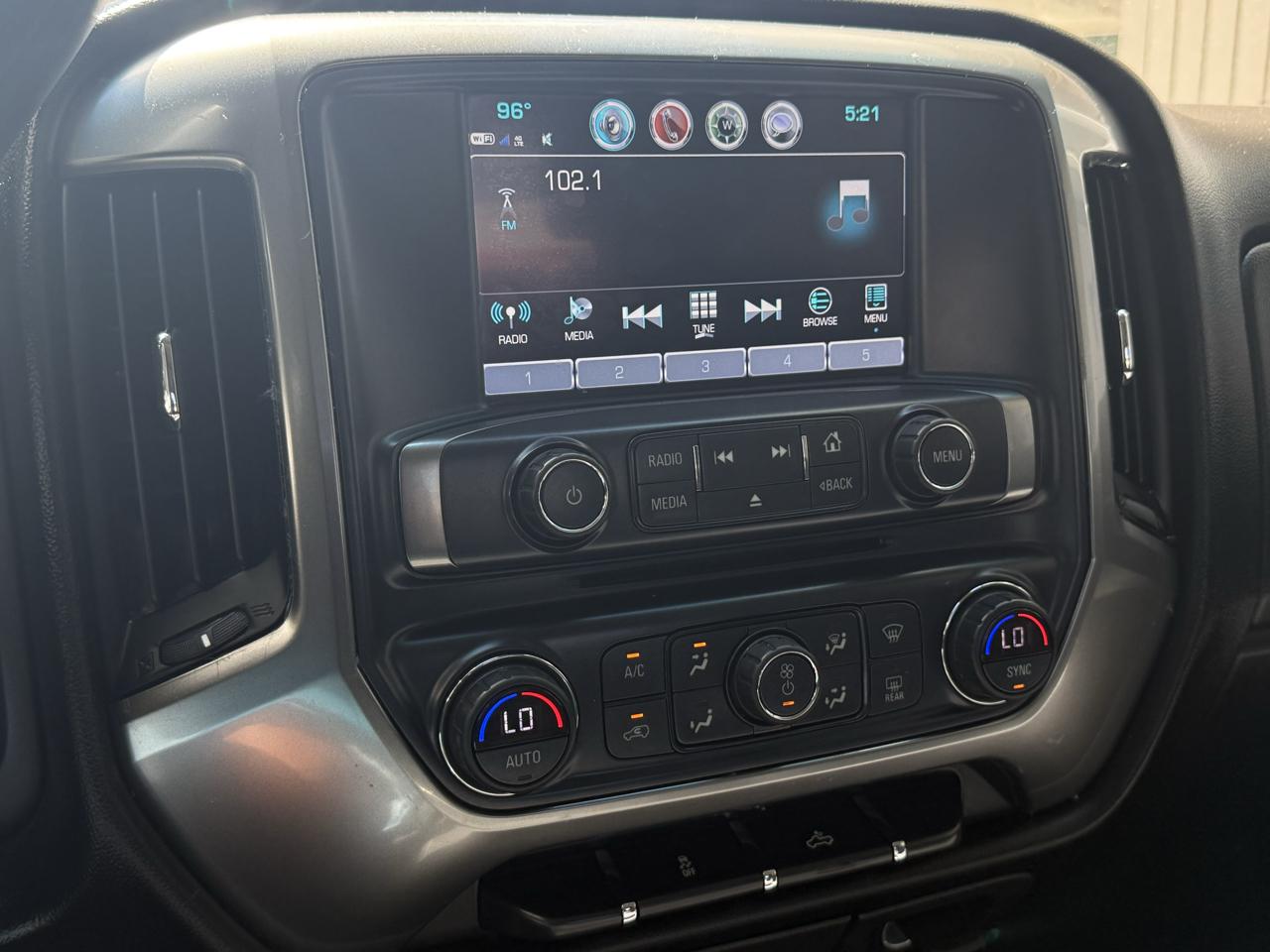 Chevrolet Silverado 1500 2WD Crew Cab 143.5" LT w/1LT 2018