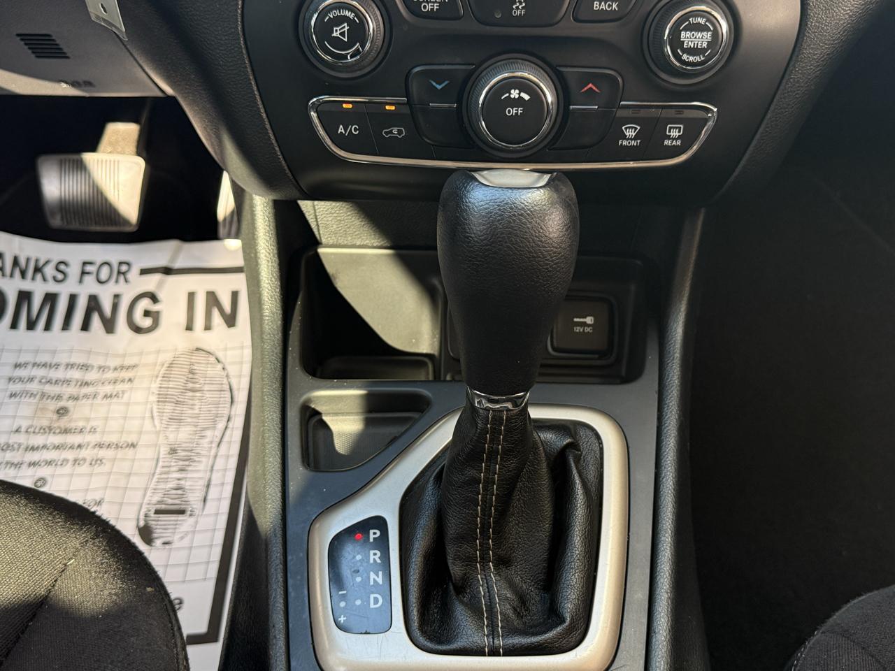 Jeep Cherokee FWD 4dr Latitude 2015