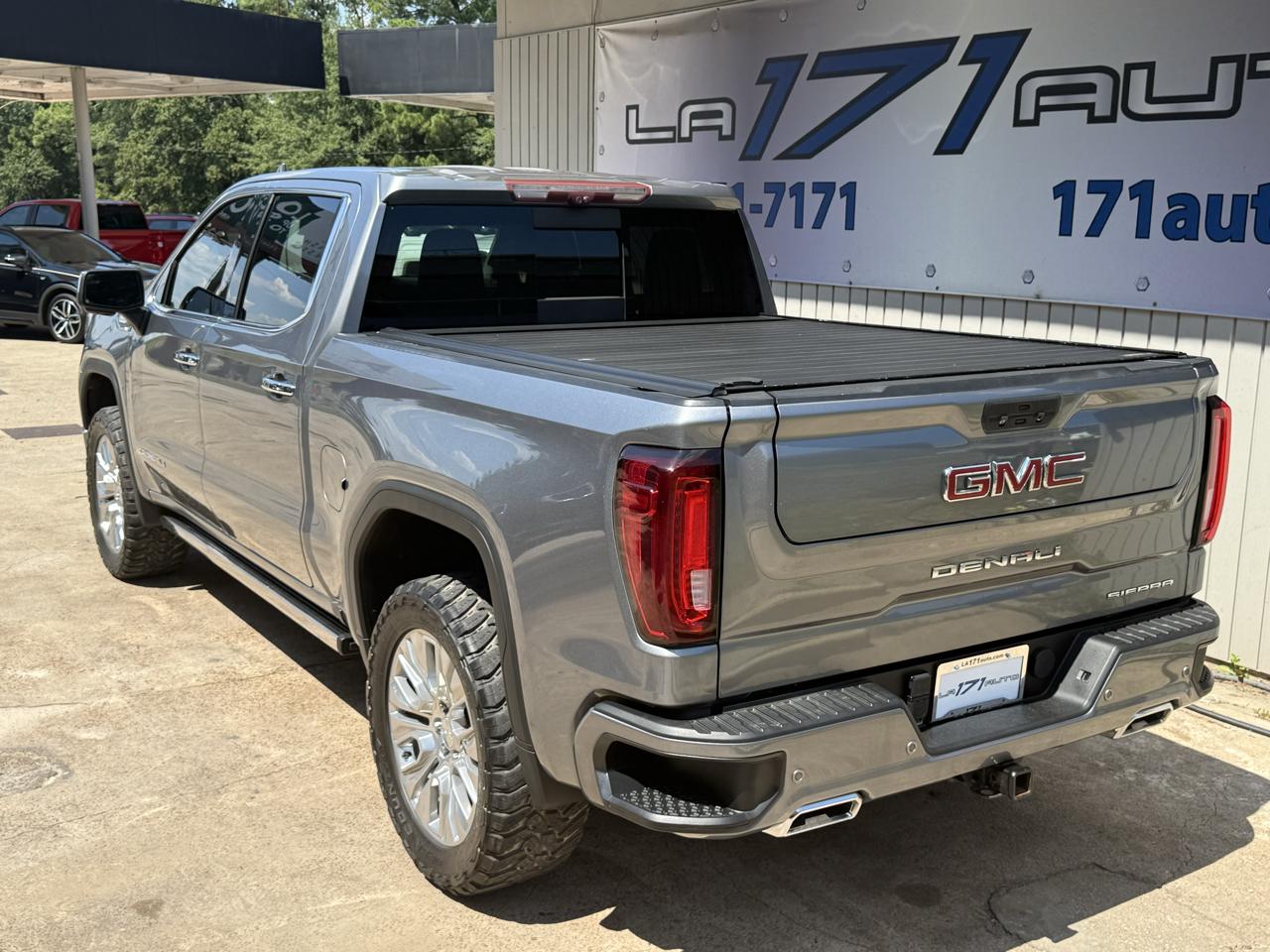 GMC Sierra 1500 4WD Crew Cab 147" Denali 2021