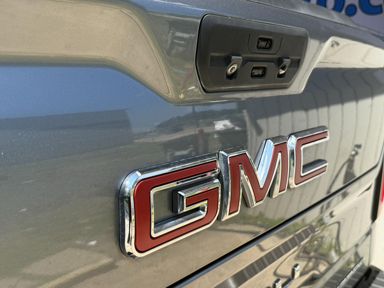 GMC Sierra 1500 4WD Crew Cab 147" Denali 2021