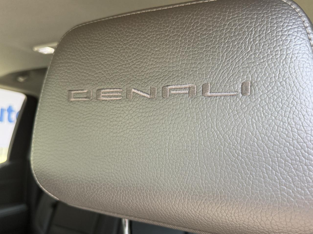 GMC Sierra 1500 4WD Crew Cab 147" Denali 2021