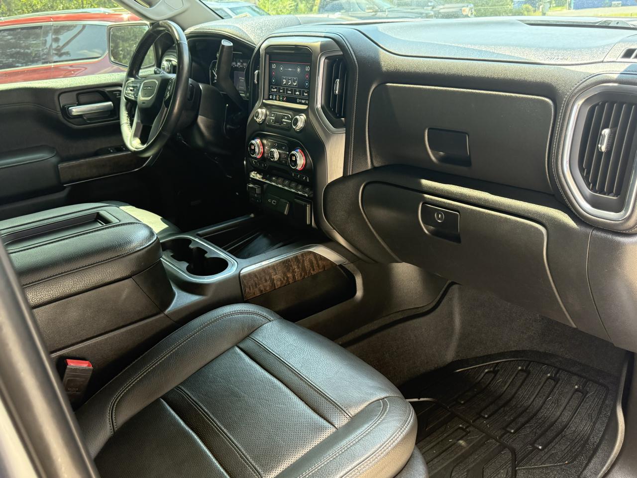 GMC Sierra 1500 4WD Crew Cab 147" Denali 2021