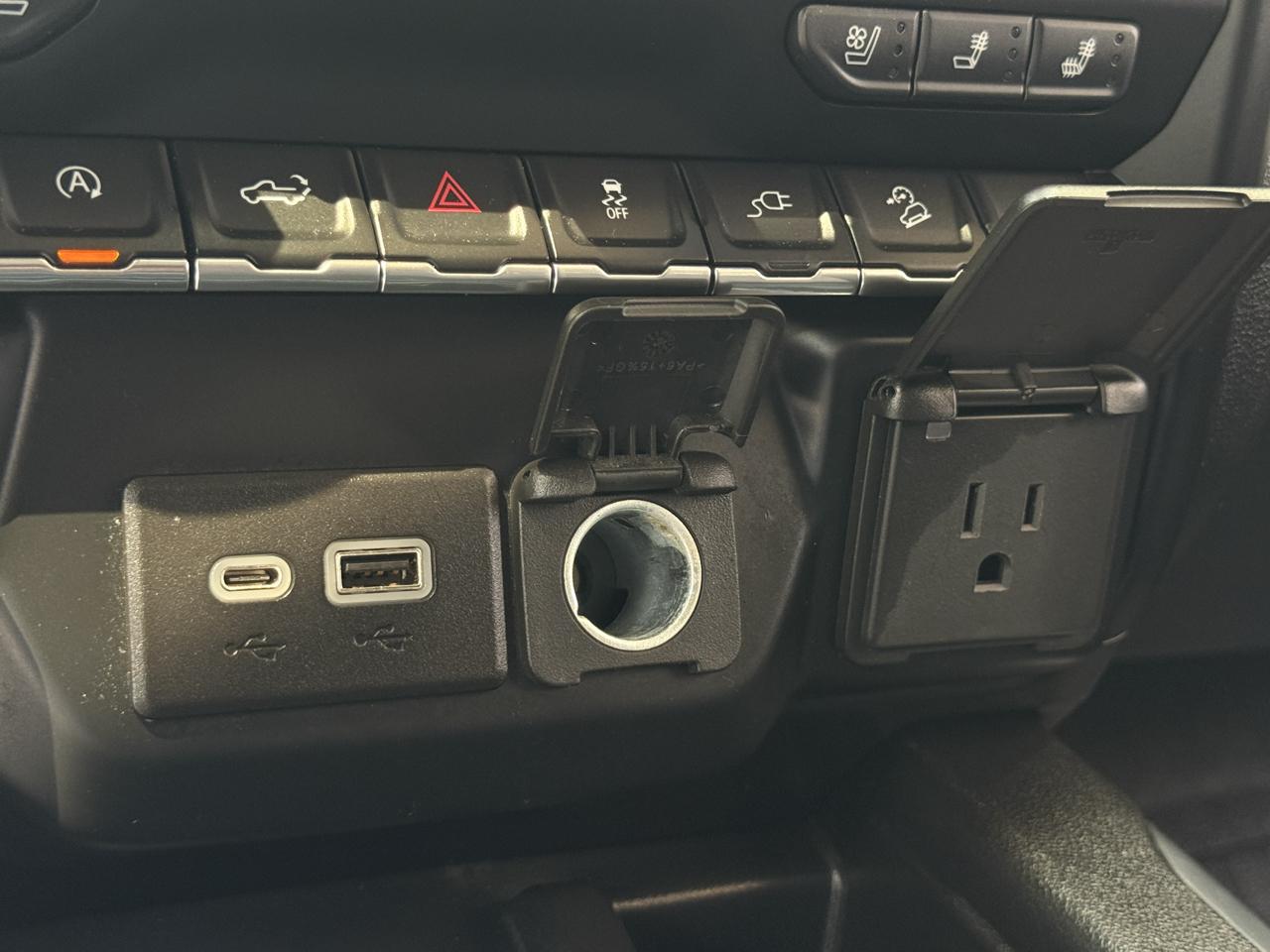 GMC Sierra 1500 4WD Crew Cab 147" Denali 2021
