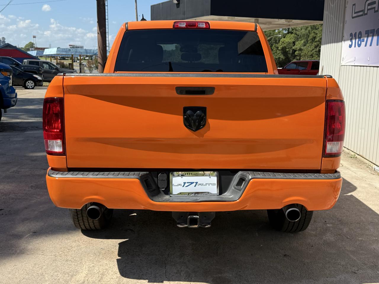RAM 1500 Classic Express 4x2 Crew Cab 5'7" Box 2019