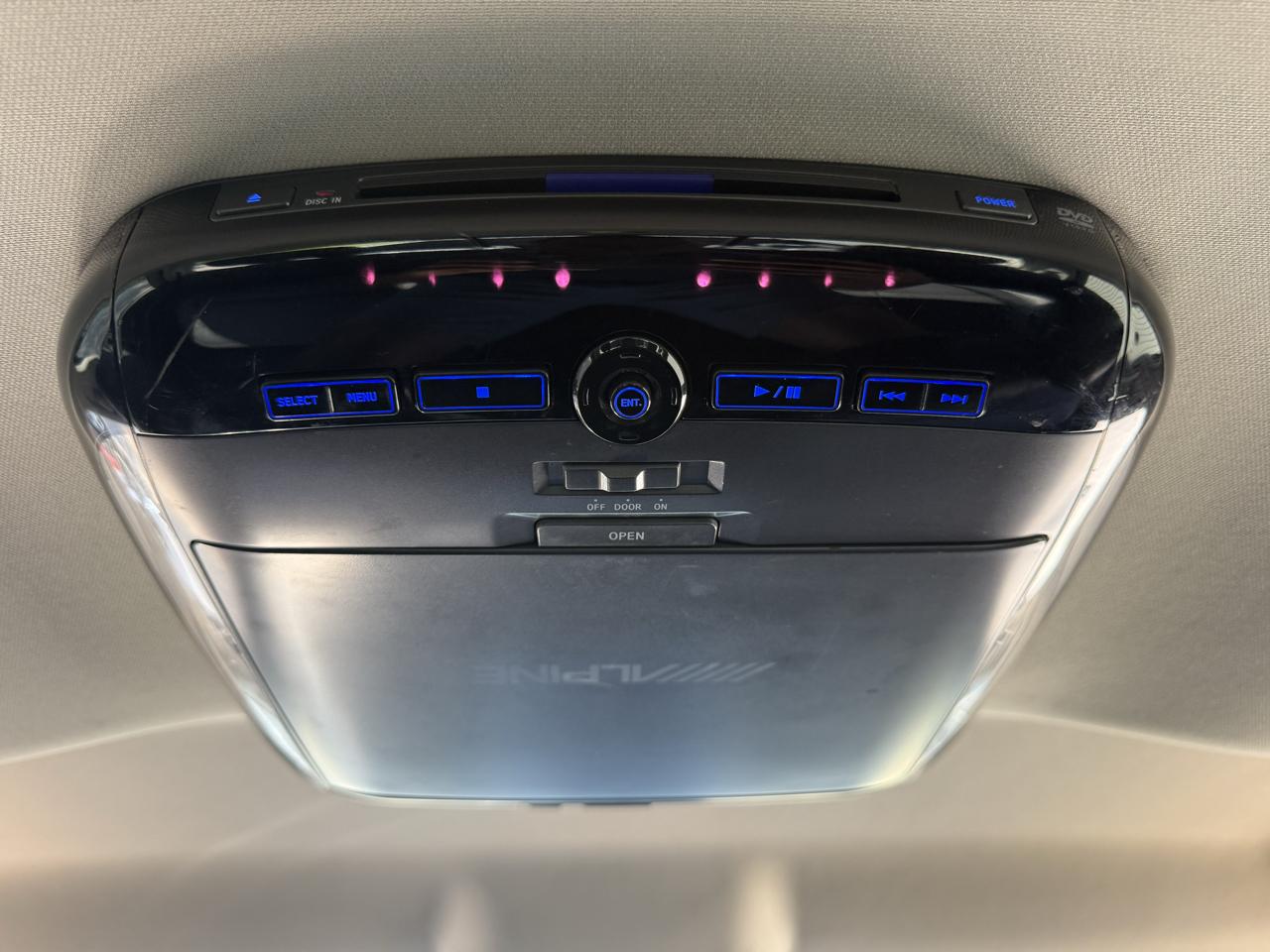 RAM 1500 4WD Crew Cab 140.5" Laramie 2014