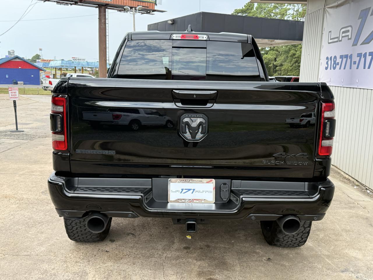 RAM 1500 Big Horn 4x4 Crew Cab 5'7" Box 2023