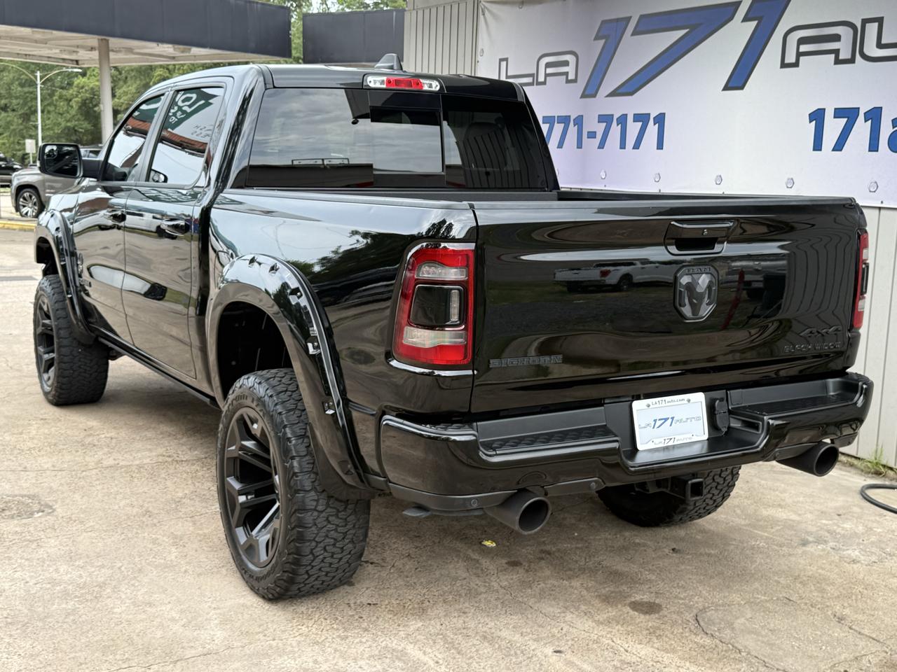 RAM 1500 Big Horn 4x4 Crew Cab 5'7" Box 2023