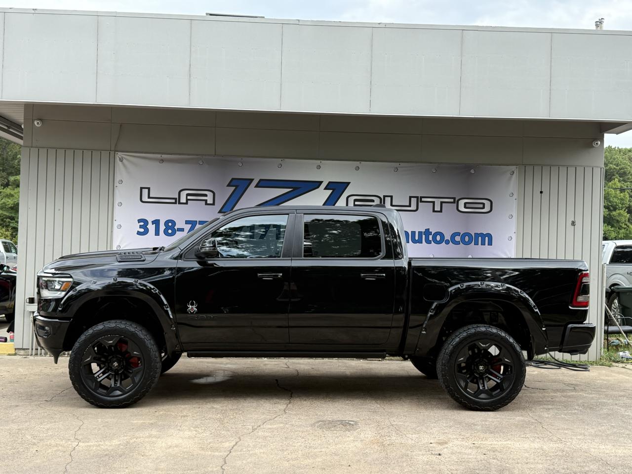 RAM 1500 Big Horn 4x4 Crew Cab 5'7" Box 2023