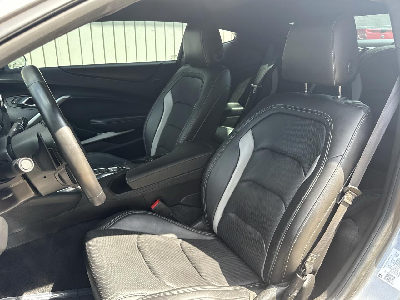 Chevrolet Camaro 2dr Cpe 2LT 2021