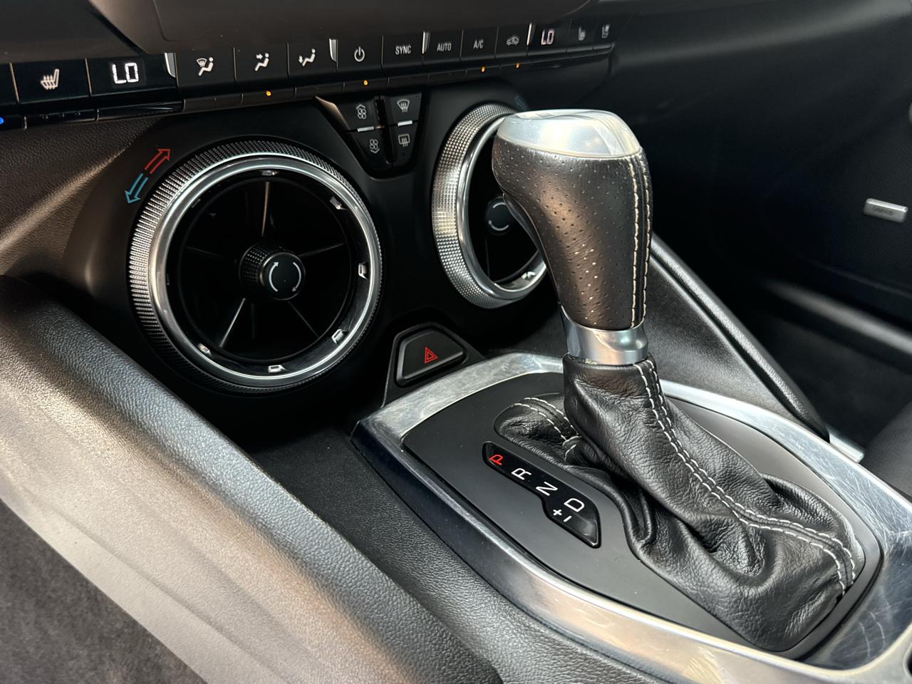 Chevrolet Camaro 2dr Cpe 2LT 2021