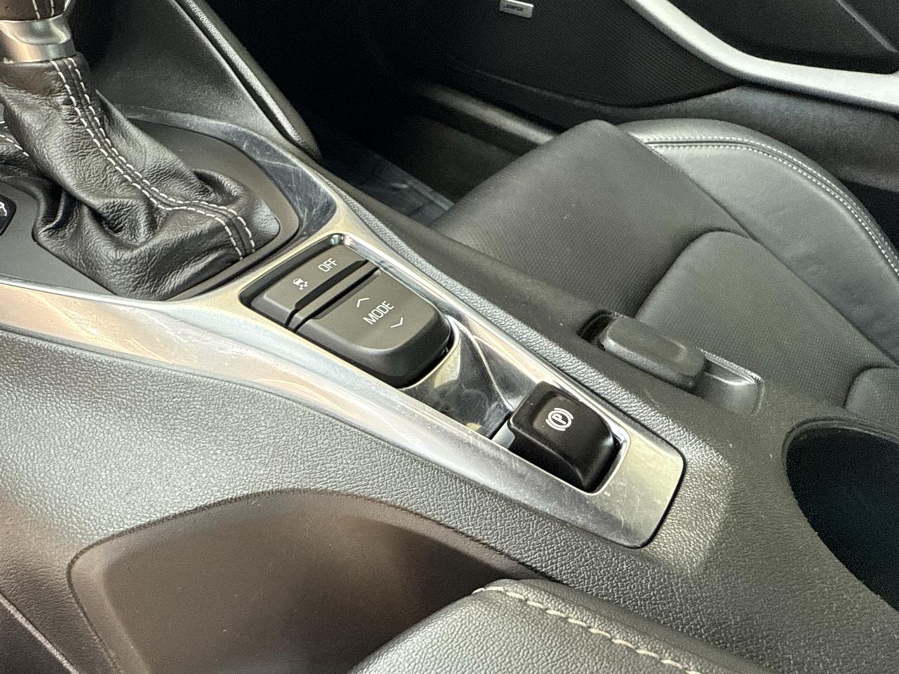 Chevrolet Camaro 2dr Cpe 2LT 2021