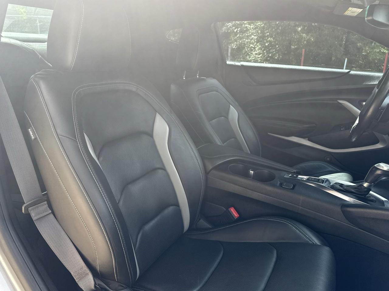 Chevrolet Camaro 2dr Cpe 2LT 2021