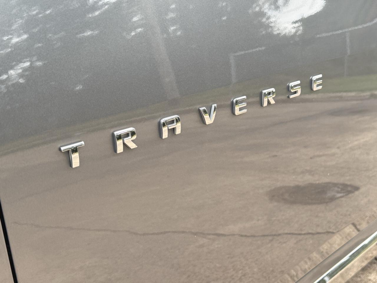 Chevrolet Traverse FWD 4dr High Country 2021