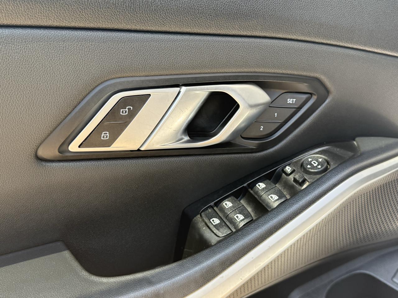BMW 3 Series 330i Sedan 2019