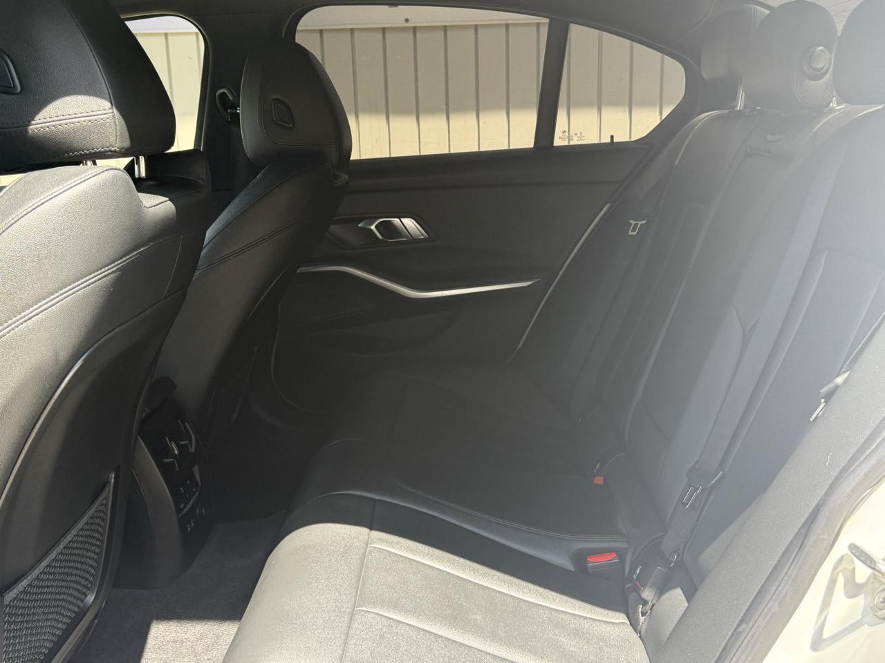 BMW 3 Series 330i Sedan 2019