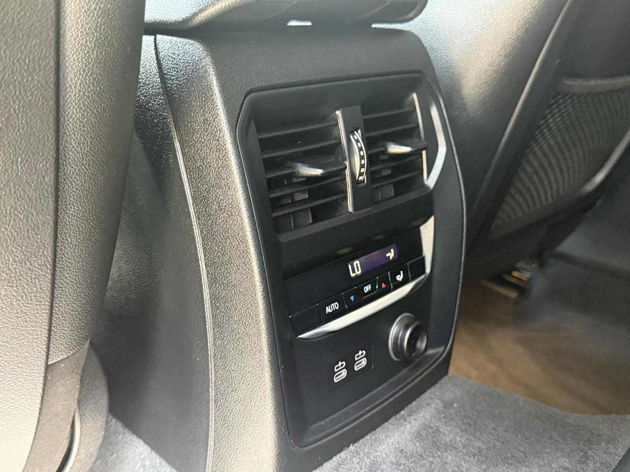 BMW 3 Series 330i Sedan 2019