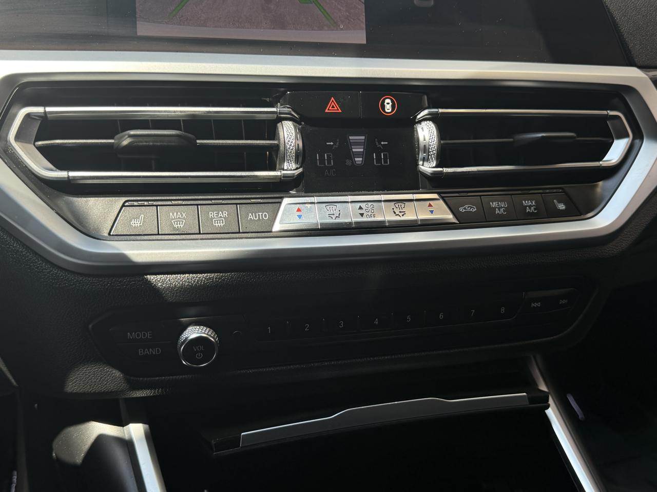 BMW 3 Series 330i Sedan 2019