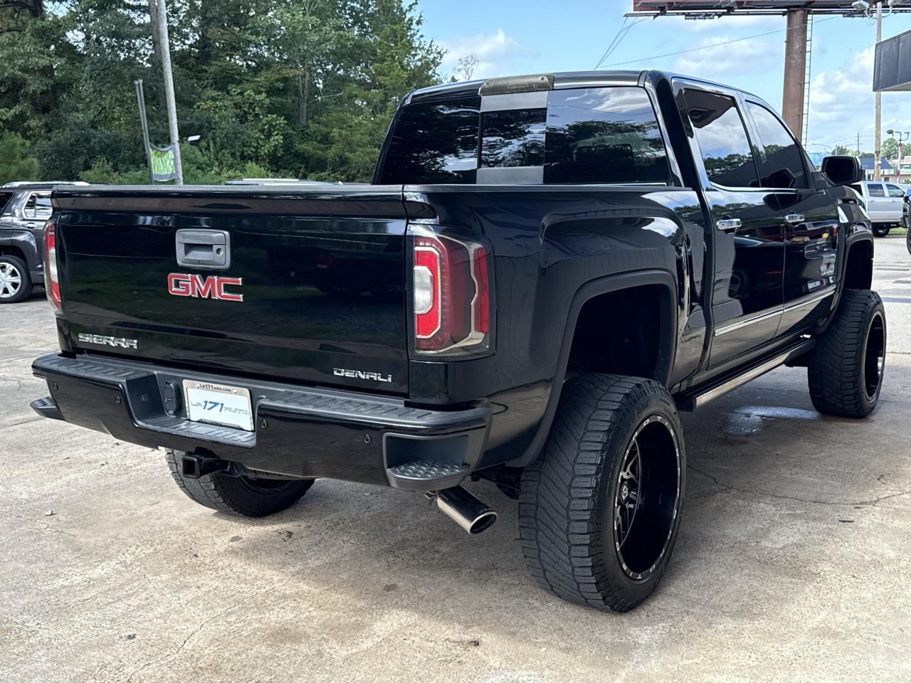 GMC Sierra 1500 4WD Crew Cab 143.5" Denali 2016