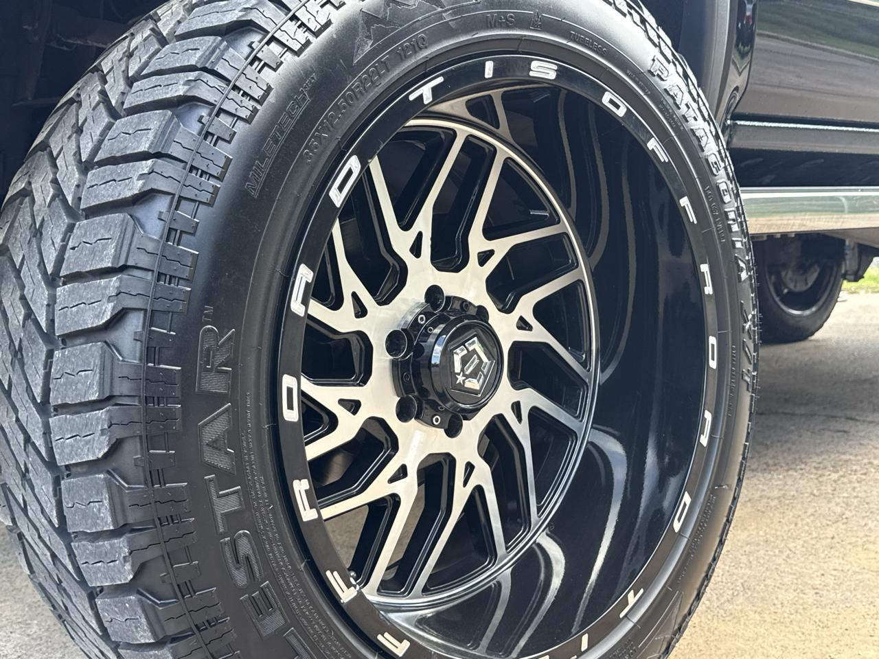 GMC Sierra 1500 4WD Crew Cab 143.5" Denali 2016