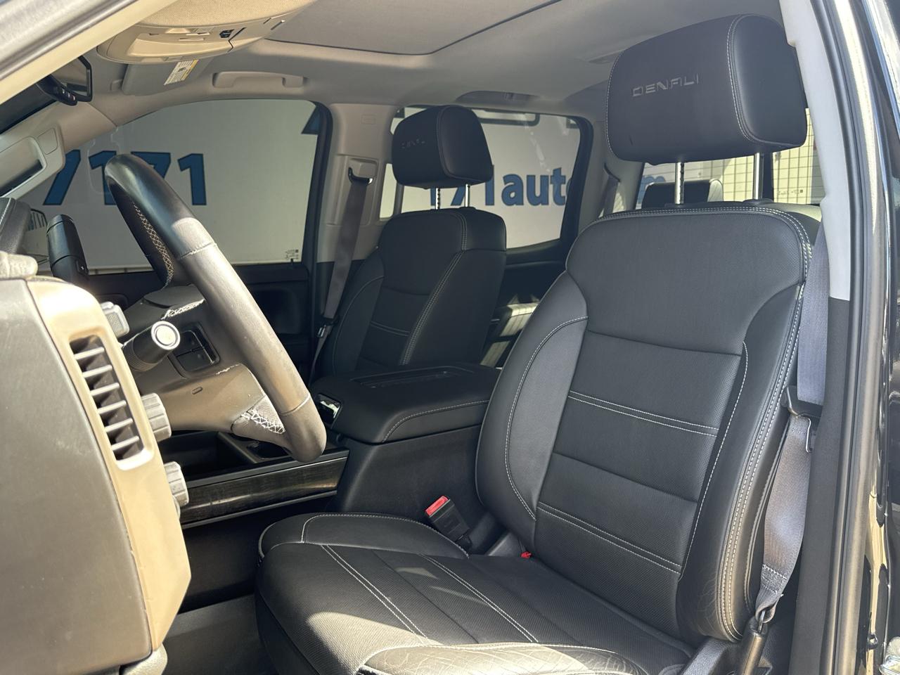 GMC Sierra 1500 4WD Crew Cab 143.5" Denali 2016