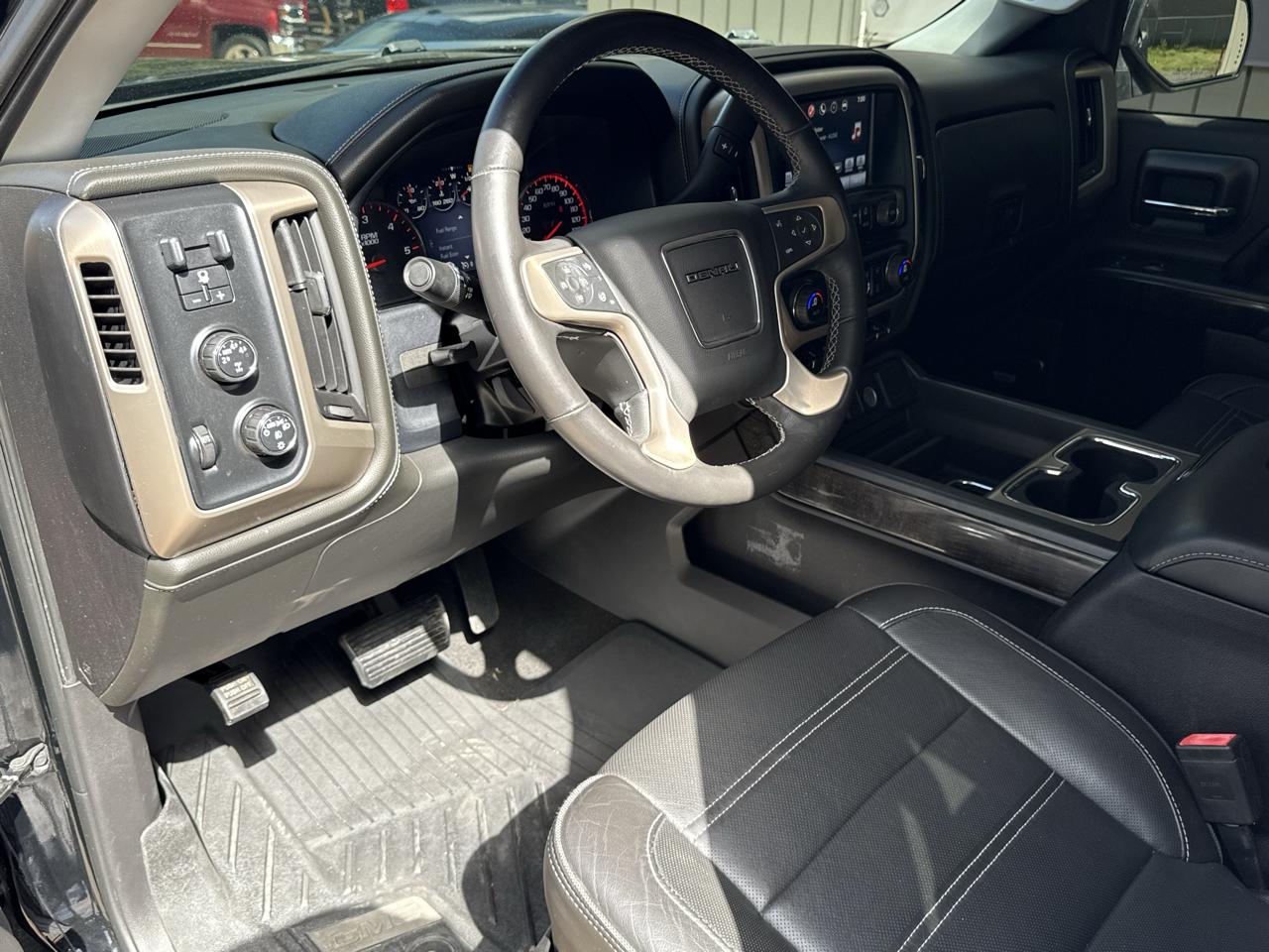GMC Sierra 1500 4WD Crew Cab 143.5" Denali 2016