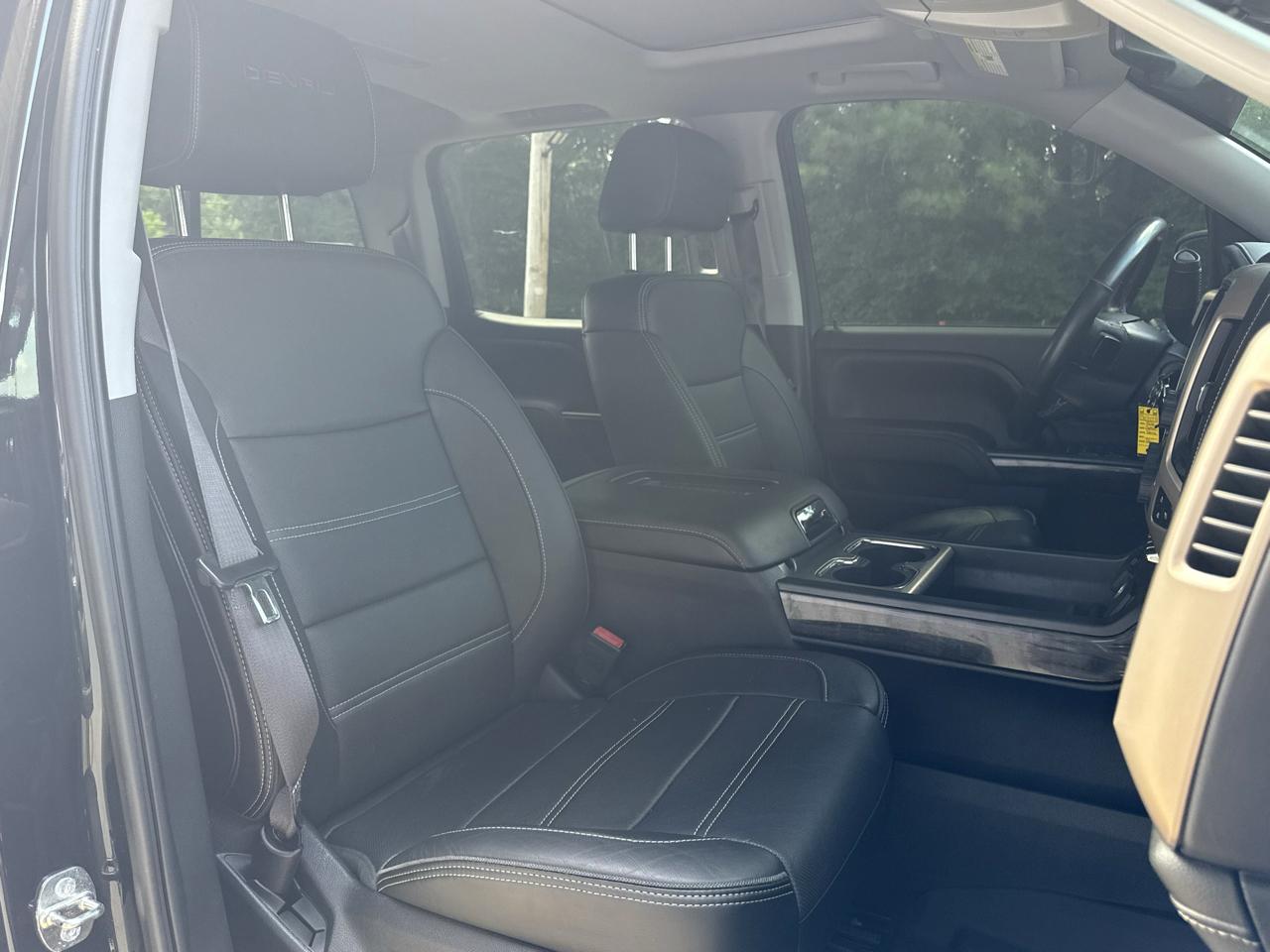 GMC Sierra 1500 4WD Crew Cab 143.5" Denali 2016