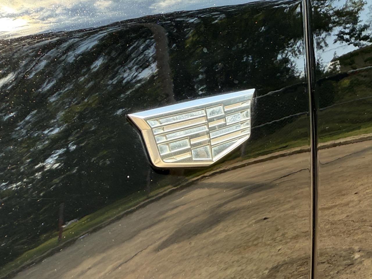 Cadillac XT4 FWD 4dr Sport 2019