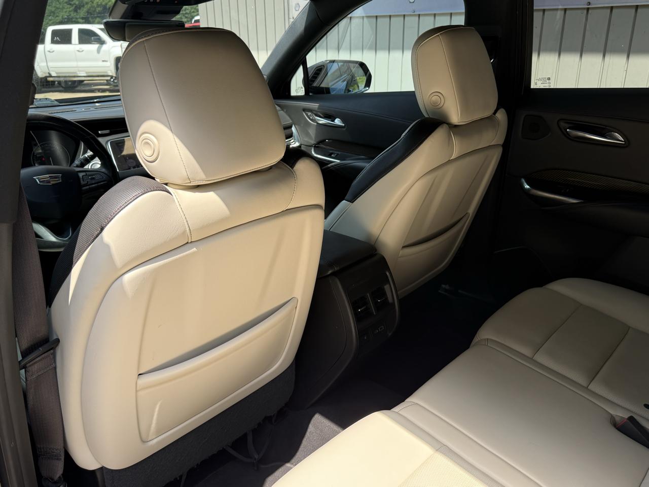Cadillac XT4 FWD 4dr Sport 2019