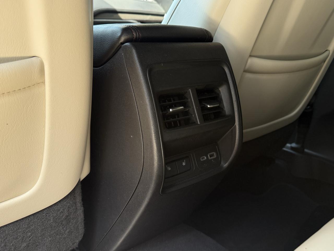 Cadillac XT4 FWD 4dr Sport 2019