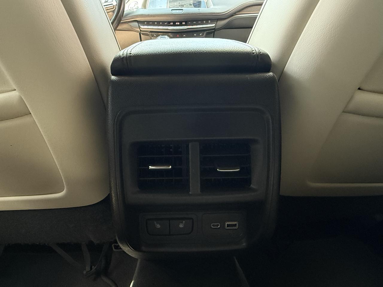 Cadillac XT4 FWD 4dr Sport 2019