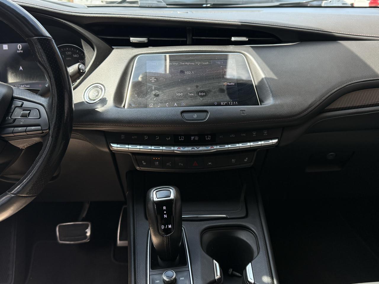 Cadillac XT4 FWD 4dr Sport 2019