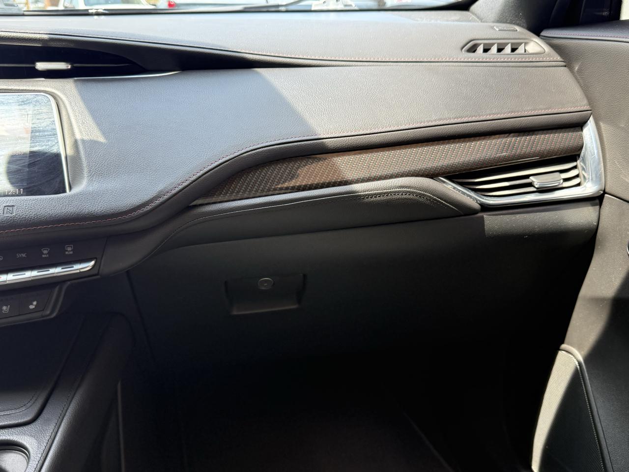 Cadillac XT4 FWD 4dr Sport 2019