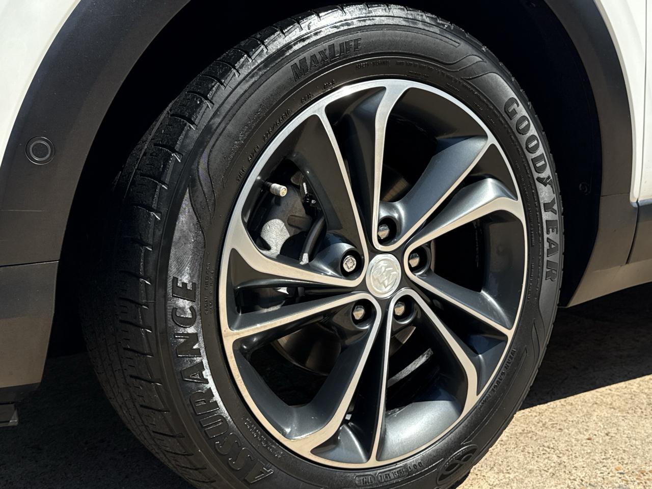 Buick Encore GX FWD 4dr Essence 2020