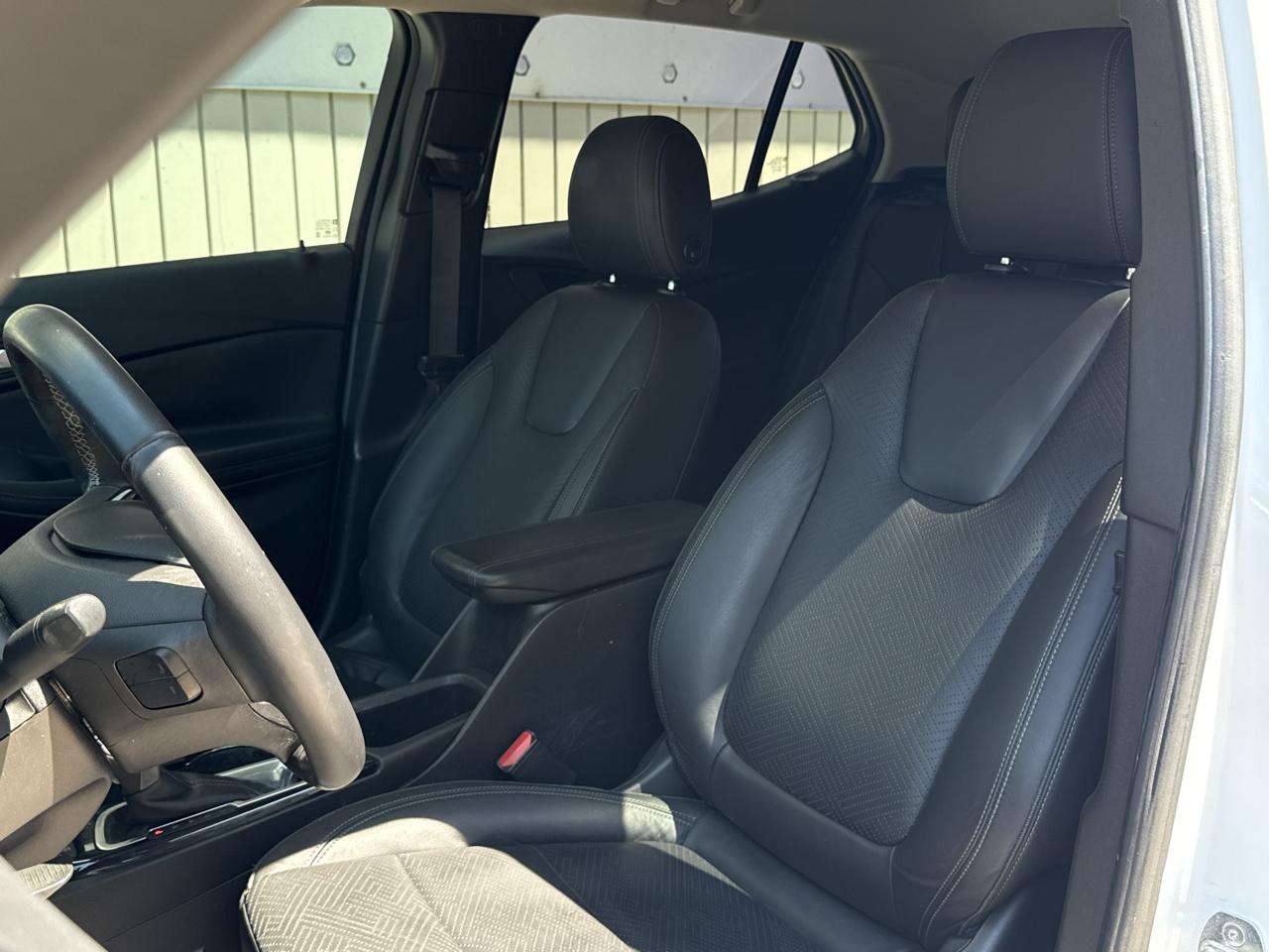 Buick Encore GX FWD 4dr Essence 2020