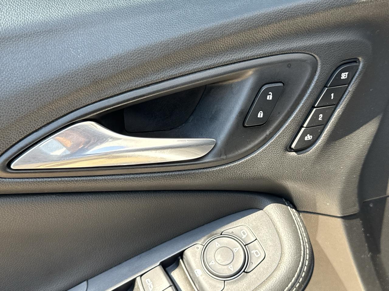 Buick Encore GX FWD 4dr Essence 2020
