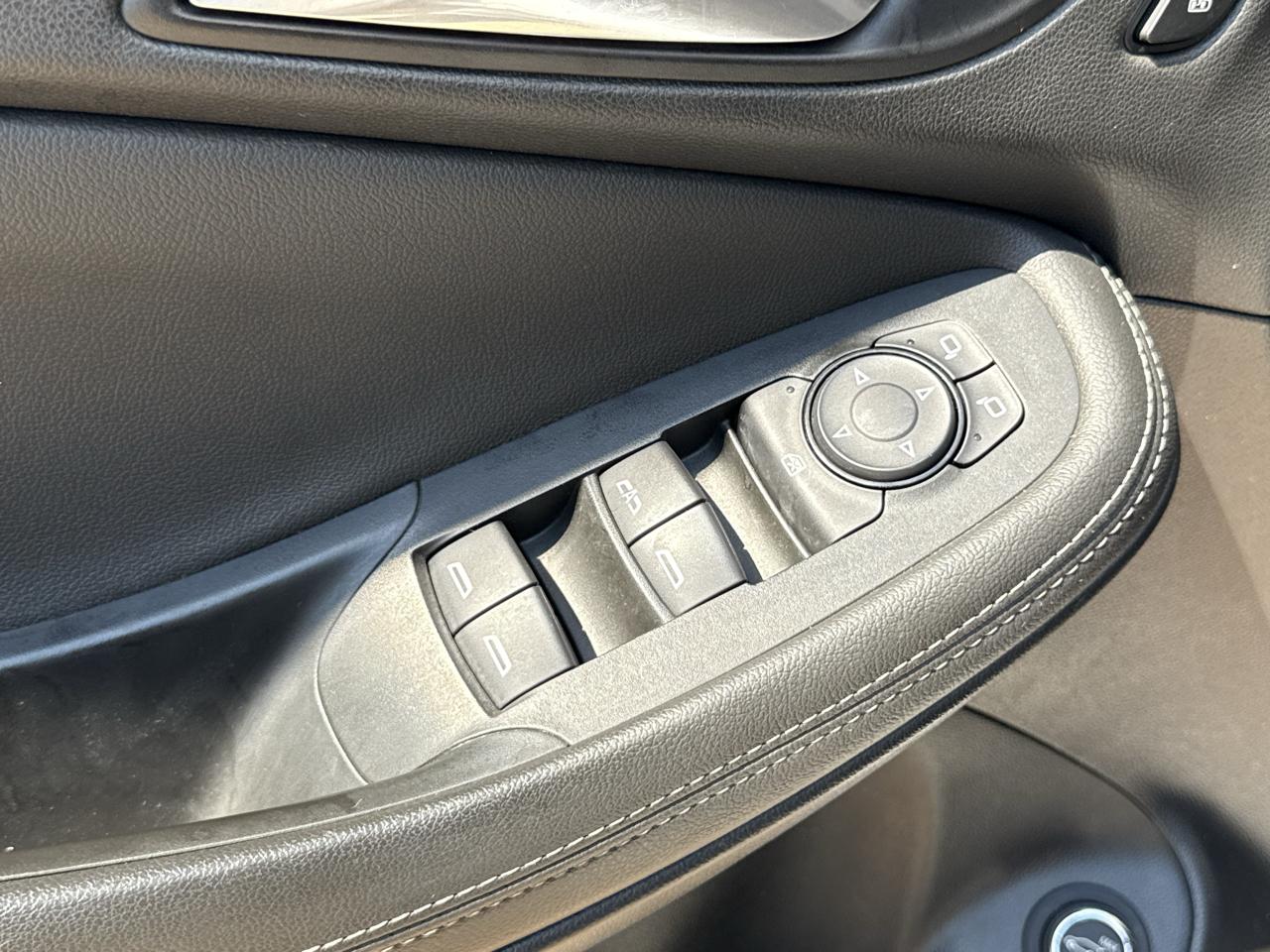 Buick Encore GX FWD 4dr Essence 2020