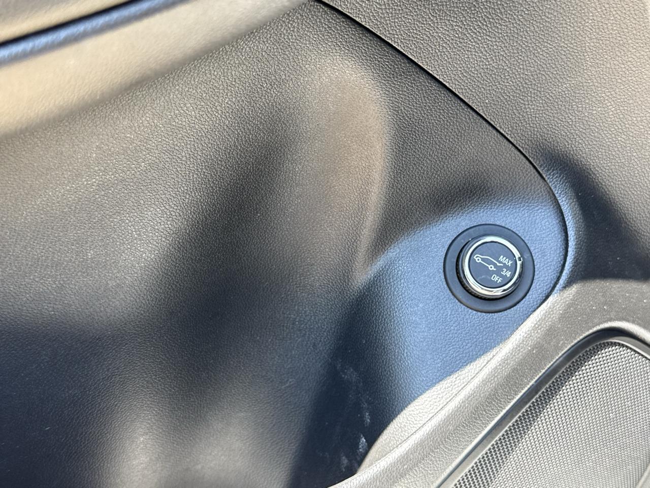 Buick Encore GX FWD 4dr Essence 2020