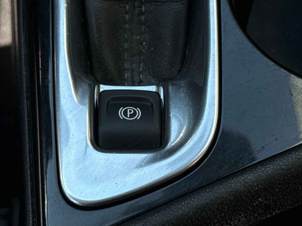 Buick Encore GX FWD 4dr Essence 2020