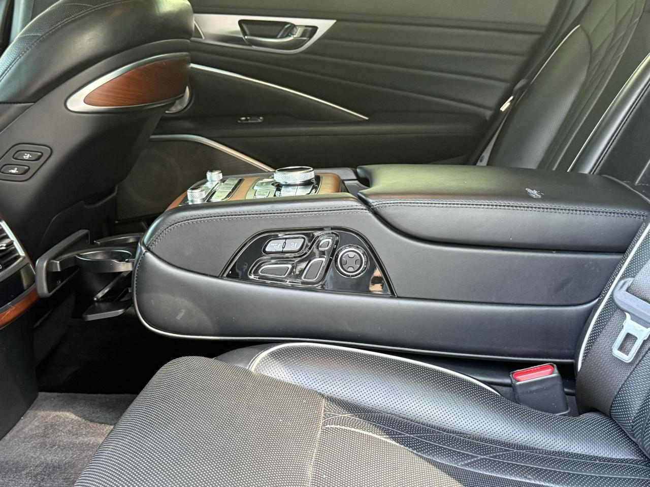 Kia K900 V6 Luxury 2019