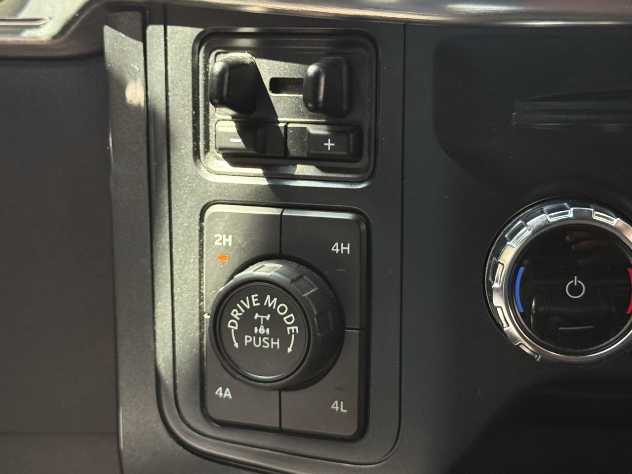 Ford F-150 Lariat 2WD SuperCrew 5.5' Box 2022