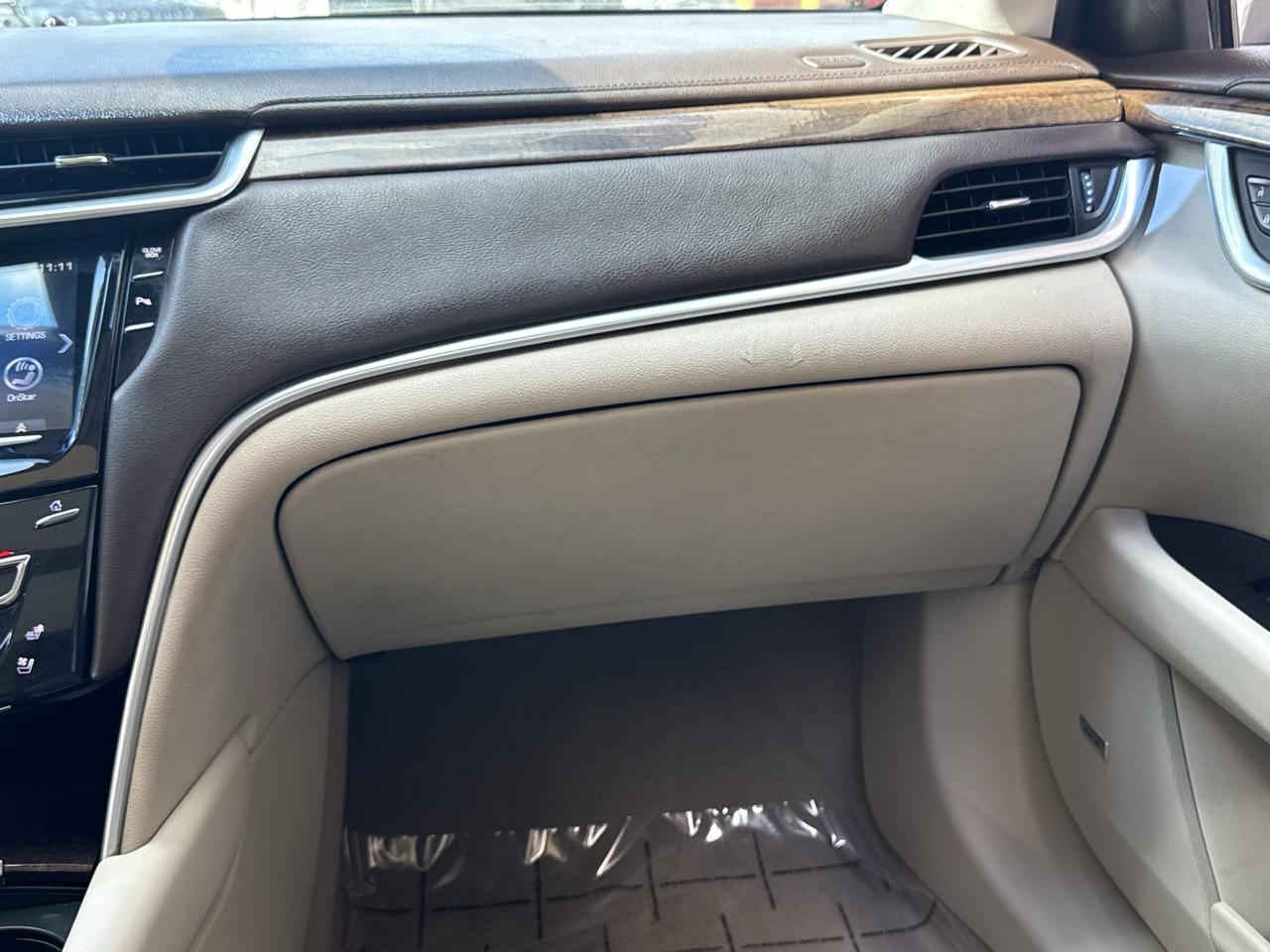 Cadillac XTS 4dr Sdn Premium FWD 2013