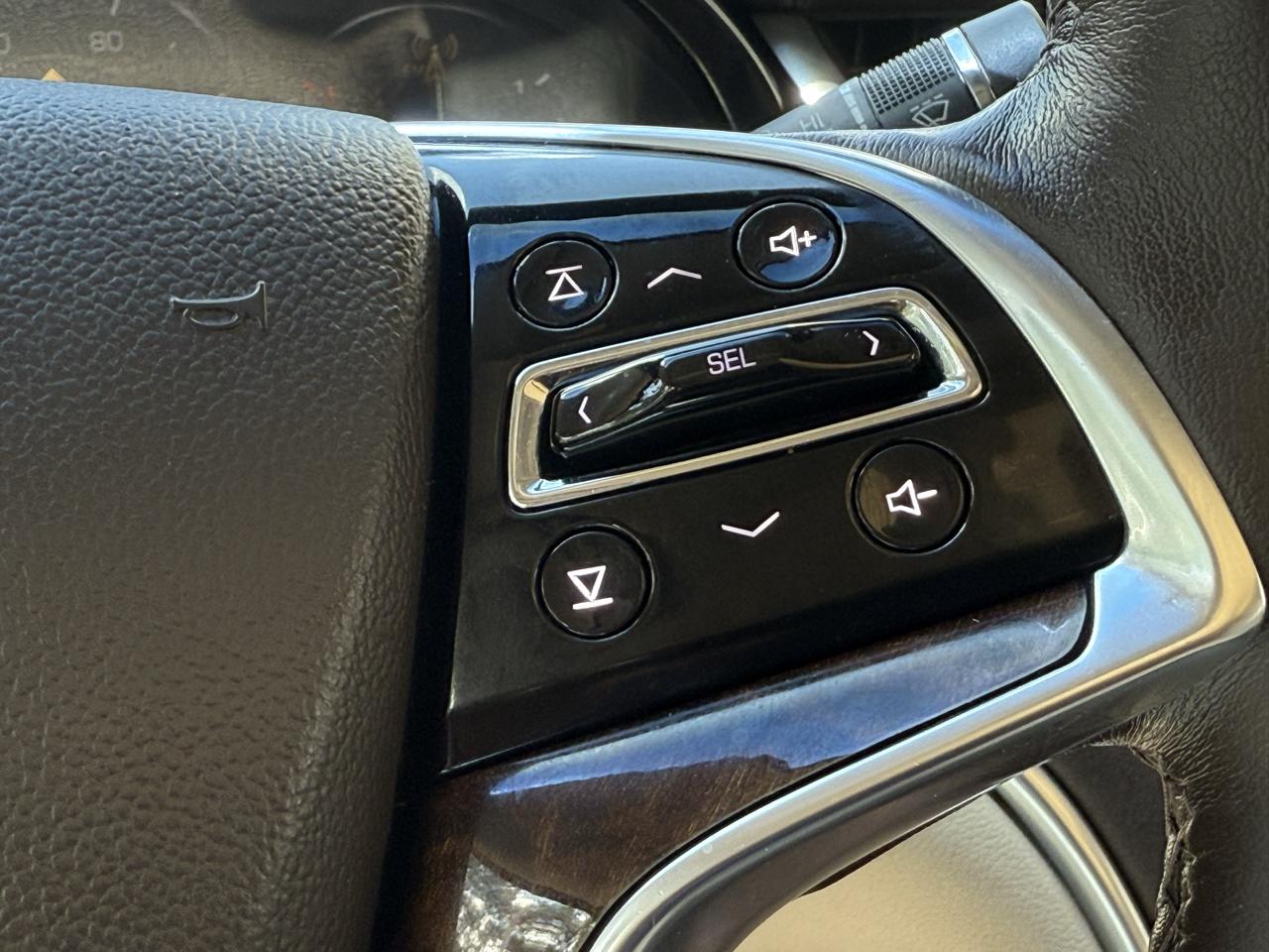 Cadillac XTS 4dr Sdn Premium FWD 2013