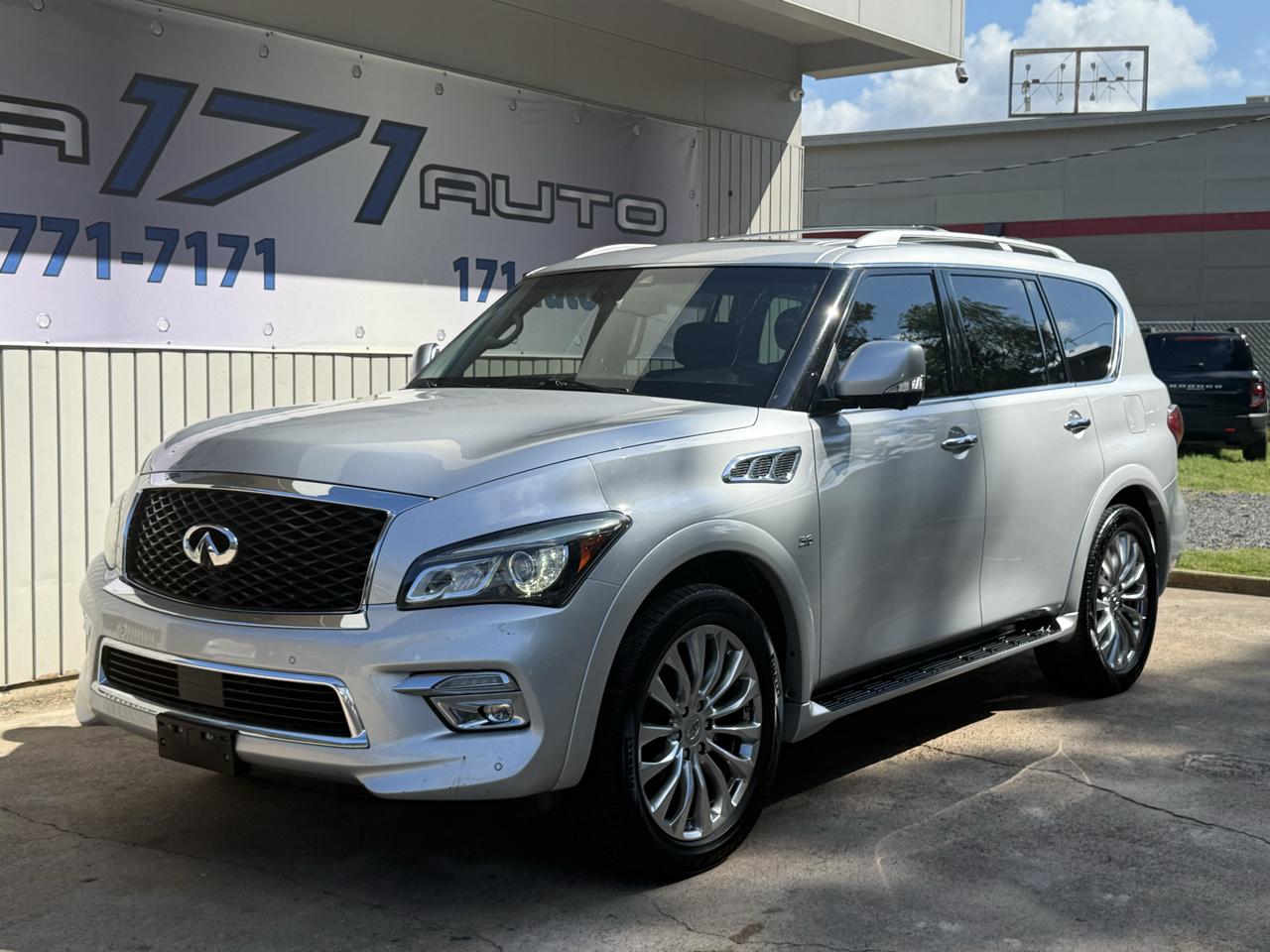 2017 Infiniti QX80 RWD